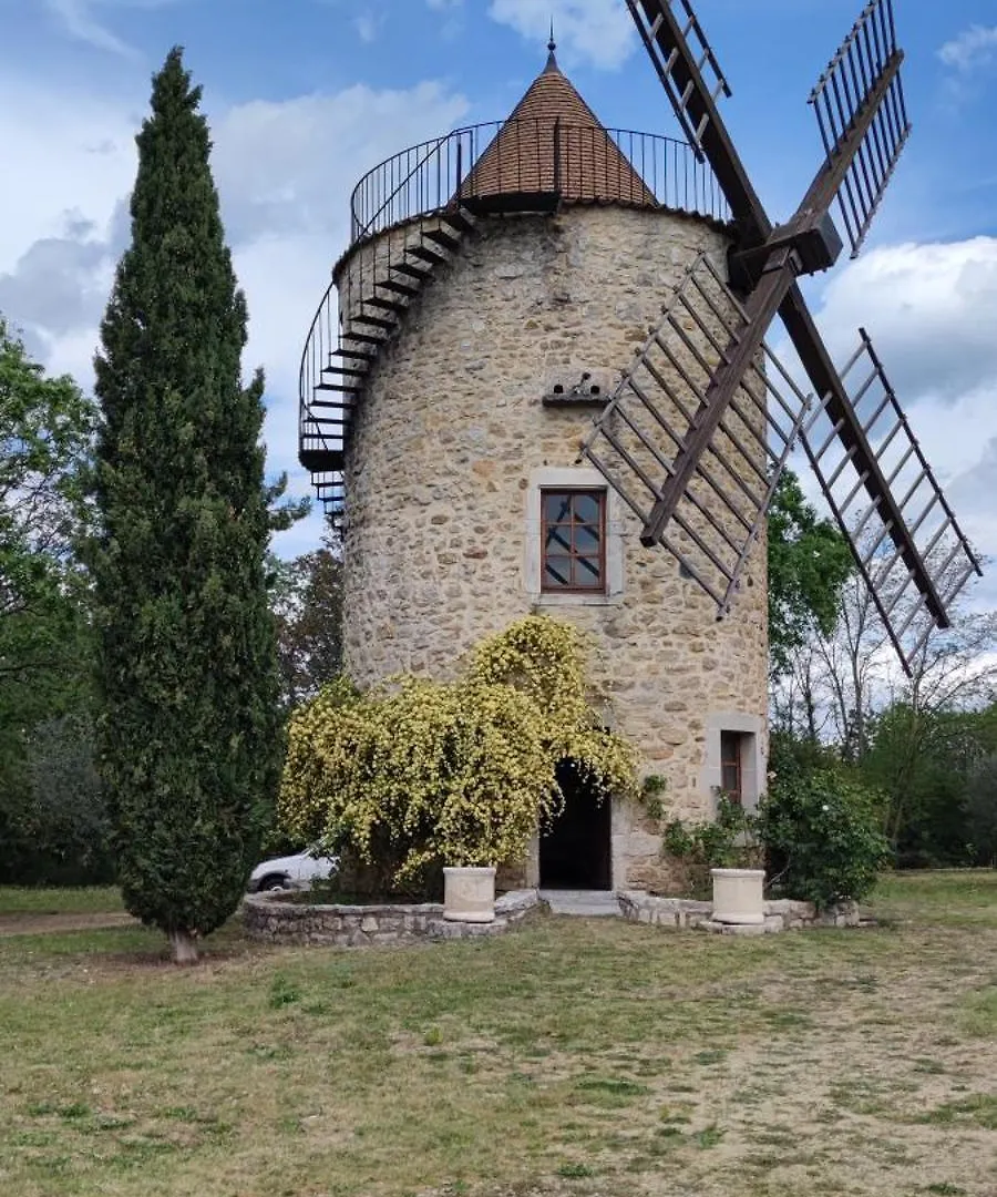 Villa Le Moulin à Vallon-Pont-dʼArc