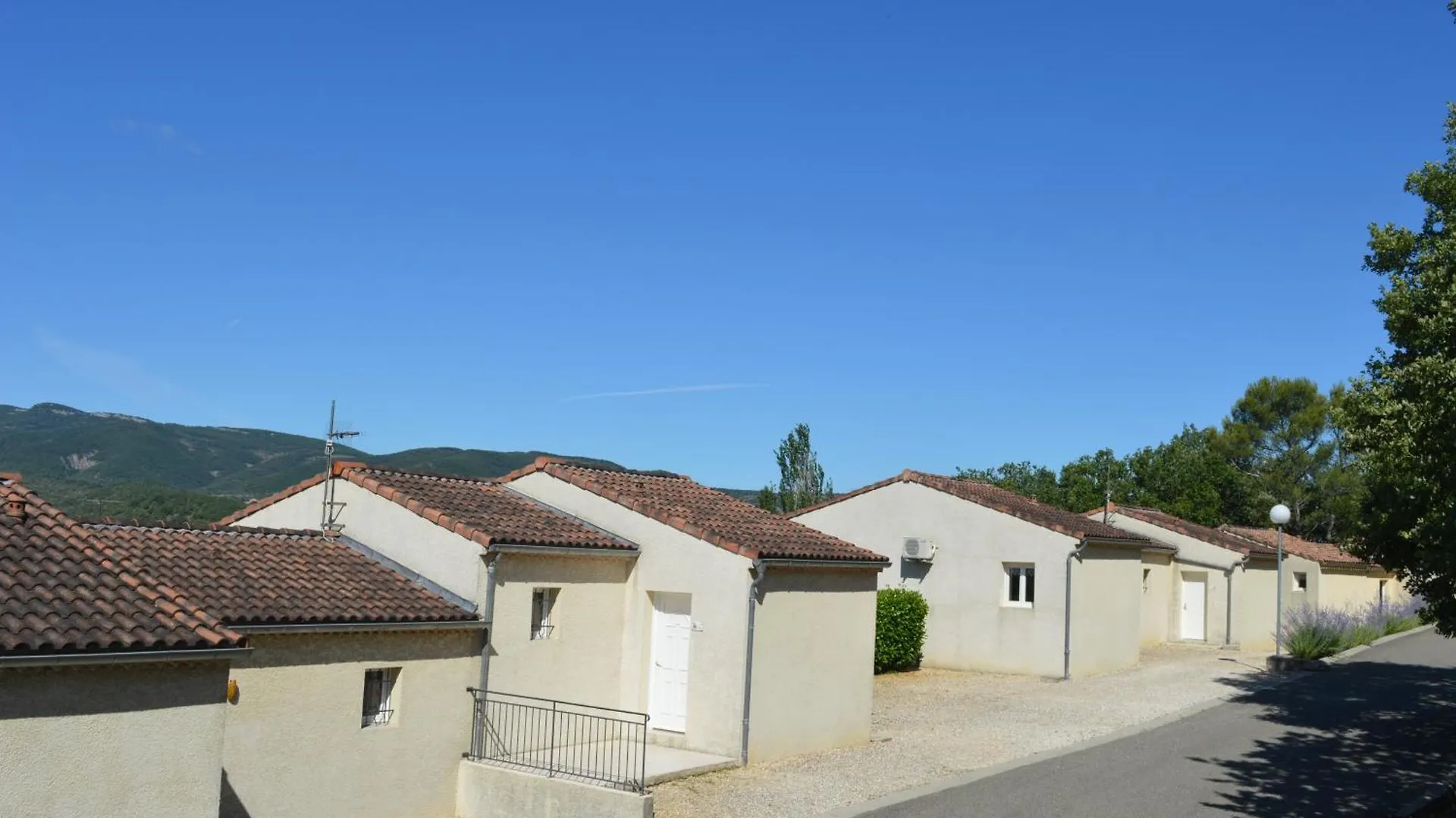 Le Moulin Villa Vallon-Pont-d'Arc 0*,